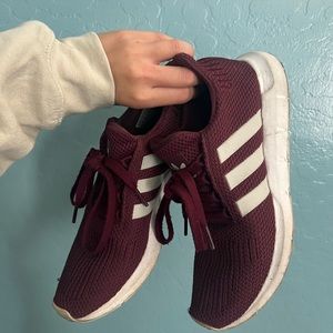 Adidas Sneakers